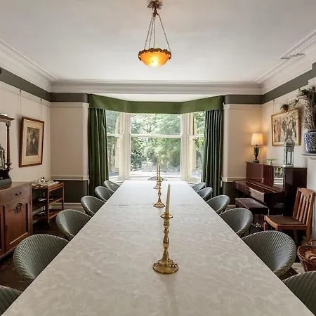 Woodlands House * Giggleswick