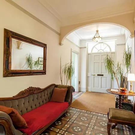 펜션 Woodlands House