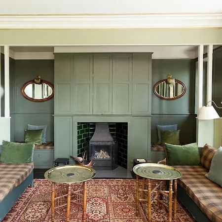 펜션 Woodlands House *