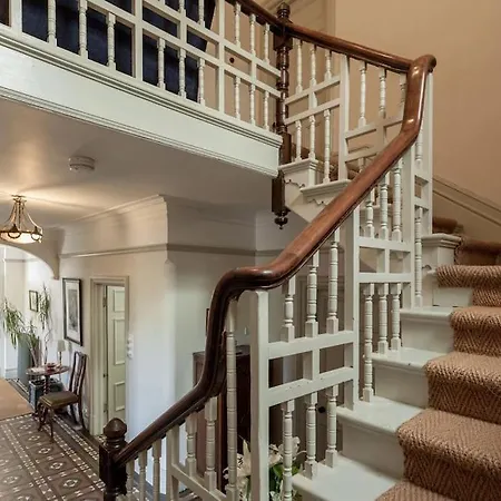 펜션 Woodlands House