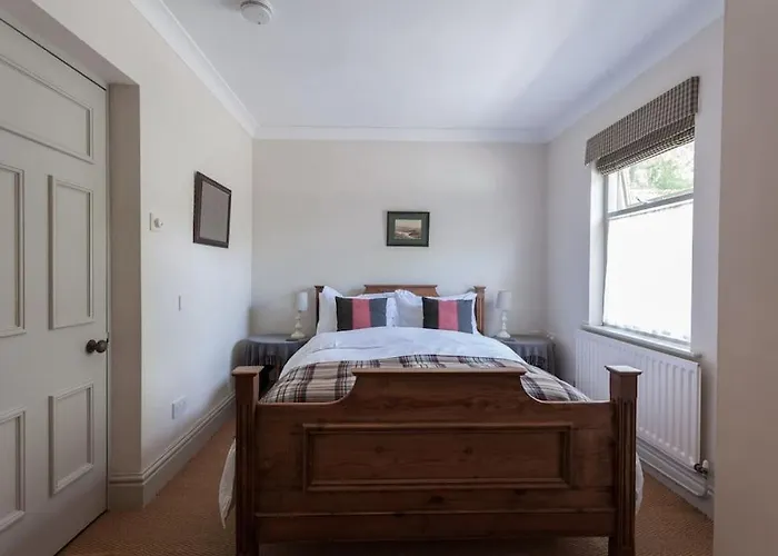 Holiday home Woodlands House *