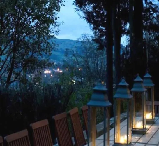 Holiday home Woodlands House